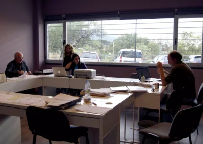 Convertimos una de nuestras aulas en sala de reuniones